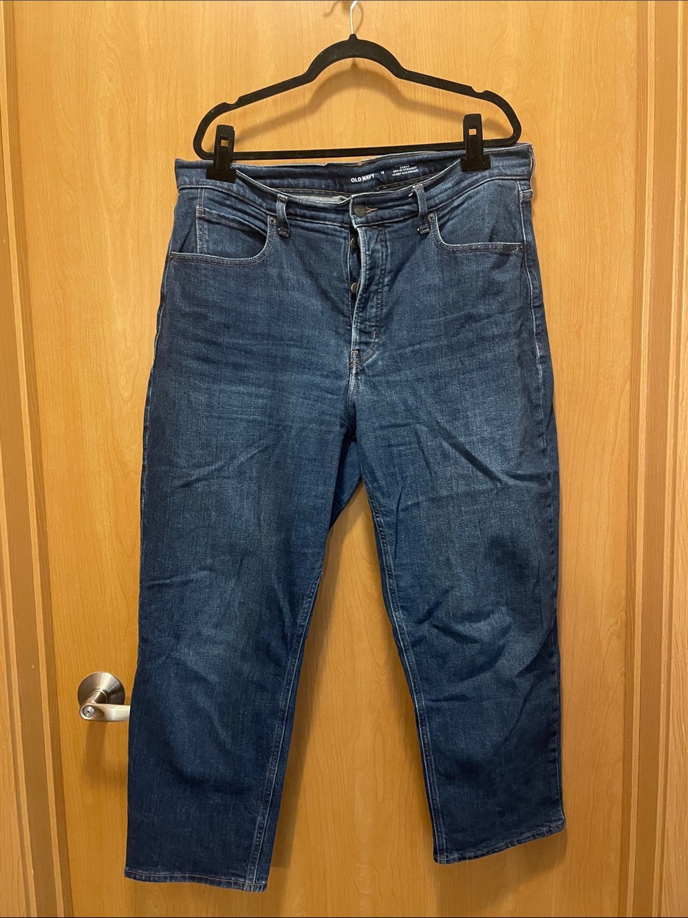 Old Navy Women’s Curvy Sky-High Straight Dark Blue Jeans